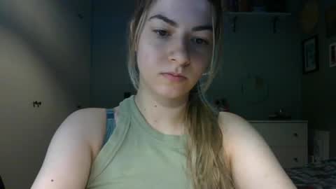 Snapshot of rosie_june chatting on 05/21/26, 06:53 Rosie online show from 05/21/26, 06:53