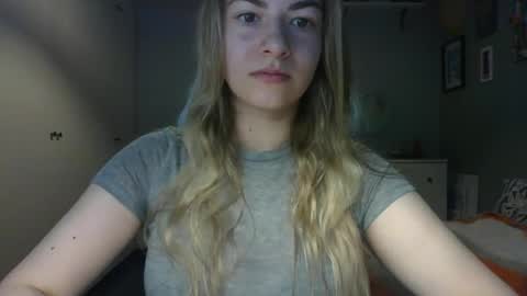Snapshot of rosie_june chatting on 06/10/26, 07:07 Rosie online show from 06/10/26, 07:07
