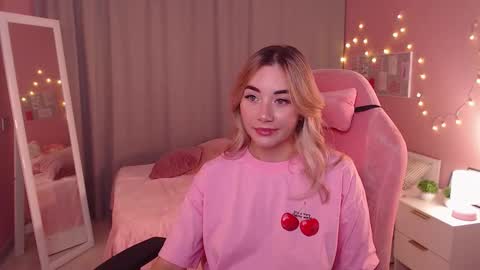 Rosie online show from 11/12/25, 01:06