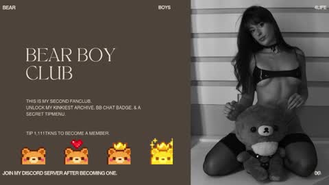 Snapshot of rosiebones chatting on 05/26/26, 10:28 Rosie Bones online show from 05/26/26, 10:28