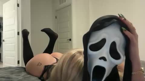 Snapshot of rosiecheeksxoxo chatting on 10/10/25, 12:09 Rosie online show from 10/10/25, 12:09