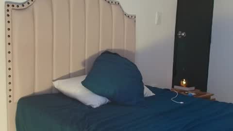 Ross BakerHot online show from 01/09/26, 02:20