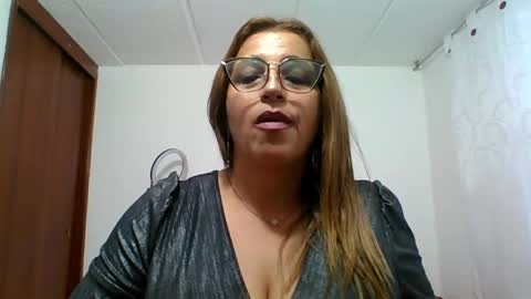 Snapshot of rossanalionheart chatting on 02/24/25, 10:58 Rossana online show from 02/24/25, 10:58