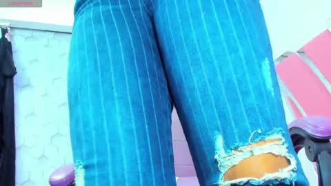 Snapshot of rossanaparker chatting on 02/11/25, 12:05 rossanaparker online show from 02/11/25, 12:05