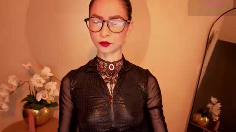 Snapshot of rosse_98_ chatting on 01/11/26, 01:16 Miss Rosse online show from 01/11/26, 01:16