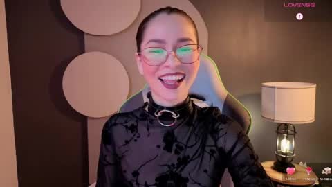 Snapshot of rosse_98_ chatting on 06/08/26, 02:50 Miss Rosse online show from 06/08/26, 02:50