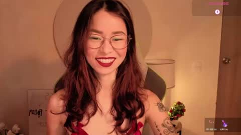 Snapshot of rosse_98_ chatting on 06/13/26, 02:26 Miss Rosse online show from 06/13/26, 02:26