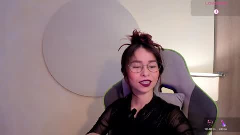 Snapshot of rosse_98_ chatting on 06/29/26, 02:50 Miss Rosse online show from 06/29/26, 02:50