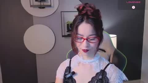 Snapshot of rosse_98_ chatting on 07/03/26, 02:45 Miss Rosse online show from 07/03/26, 02:45