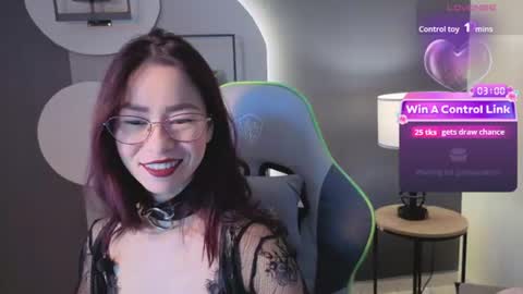 Snapshot of rosse_98_ chatting on 07/10/26, 02:41 Miss Rosse online show from 07/10/26, 02:41