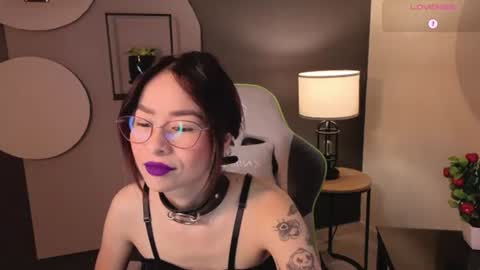 Snapshot of rosse_98_ chatting on 07/11/26, 01:36 Miss Rosse online show from 07/11/26, 01:36
