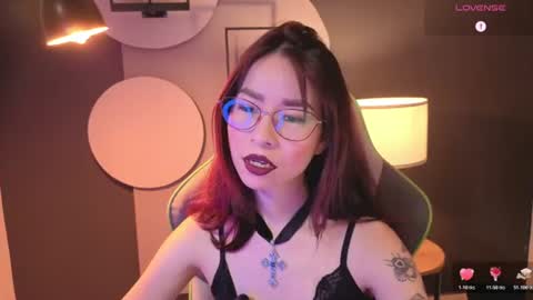 Snapshot of rosse_98_ chatting on 07/12/26, 01:46 Miss Rosse online show from 07/12/26, 01:46