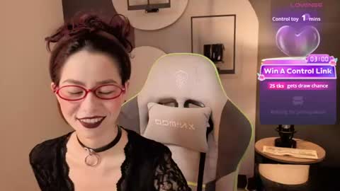Snapshot of rosse_98_ chatting on 08/04/26, 03:03 Miss Rosse online show from 08/04/26, 03:03