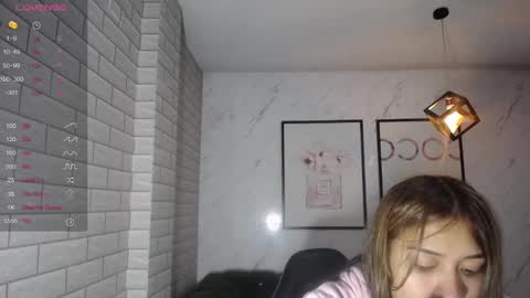 Snapshot of rosse_jeane_v chatting on 02/04/25, 01:06 rosse jeane v online show from 02/04/25, 01:06