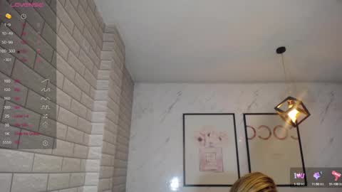 Snapshot of rosse_jeane_v chatting on 02/17/25, 01:10 rosse jeane v online show from 02/17/25, 01:10