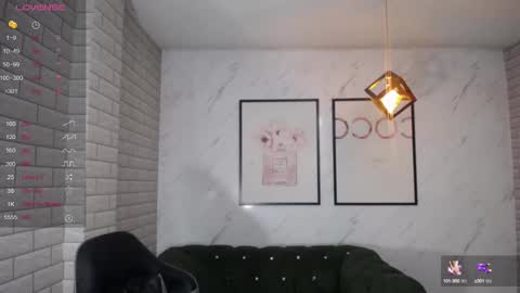 Snapshot of rosse_jeane_v chatting on 02/18/25, 01:00 rosse jeane v online show from 02/18/25, 01:00