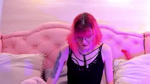 rossiie_hunt_ online show from 09/26/25, 05:39