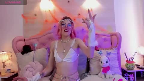 rossiie_hunt_ online show from 10/31/25, 08:10