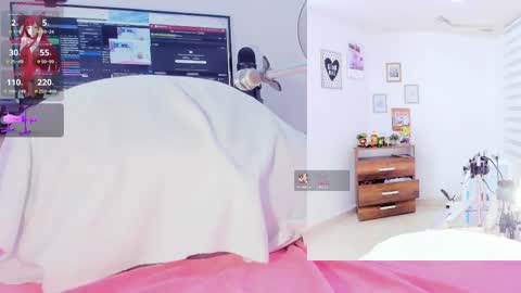 rosy_emely_ online show from 10/29/25, 09:22