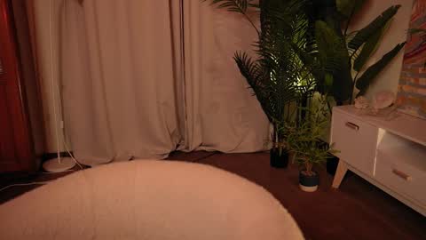 Snapshot of rosy_petal chatting on 09/16/25, 10:11 rosy_petal online show from 09/16/25, 10:11