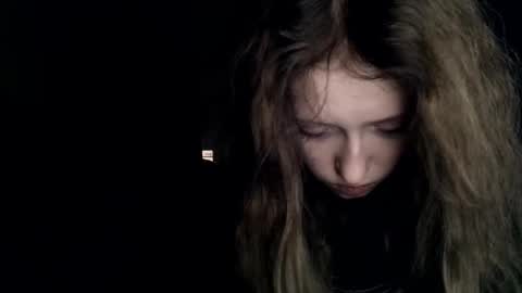 Snapshot of rosy_petal chatting on 12/16/25, 06:29 rosy_petal online show from 12/16/25, 06:29