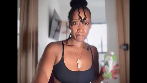 Rosy Coco online show from 02/19/25, 04:00