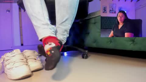 rosyejones online show from 11/28/25, 04:04