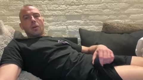 rotteei1 online show from 04/12/26, 04:06