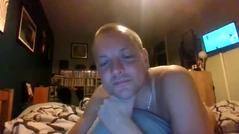 Snapshot of rotunda1874 chatting on 05/23/26, 03:23 rotunda1874 online show from 05/23/26, 03:23