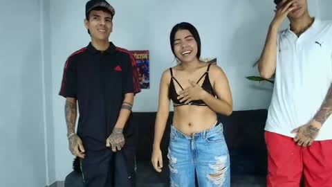 rough_roomx online show from 04/22/26, 11:23