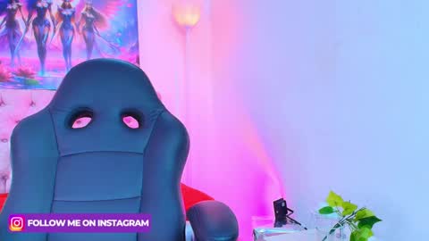  JESSY ROULY online show from 01/24/25, 10:41