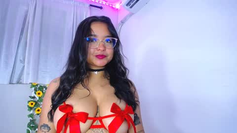 Snapshot of rous_25 chatting on 12/14/24, 12:44 rous_25 online show from 12/14/24, 12:44