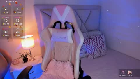    online show from 10/28/25, 03:10