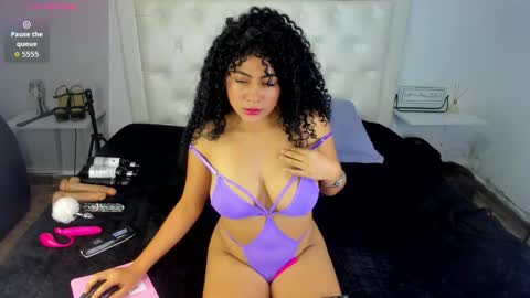 rouse_sexy_hotxx77 online show from 10/05/25, 01:04