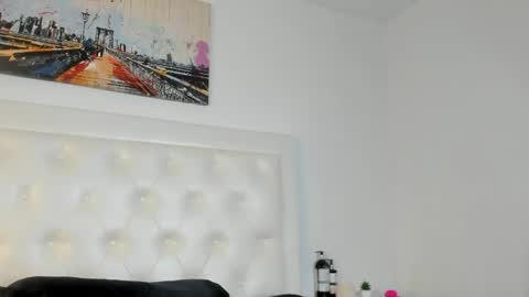 Snapshot of rouse_sexy_hotxx77 chatting on 05/17/26, 02:02 rouse_sexy_hotxx77 online show from 05/17/26, 02:02