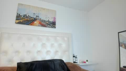 Snapshot of rouse_sexy_hotxx77 chatting on 05/23/26, 01:00 rouse_sexy_hotxx77 online show from 05/23/26, 01:00