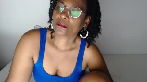 luxa online show from 03/11/25, 08:09