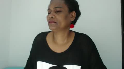 luxa online show from 10/01/25, 12:16