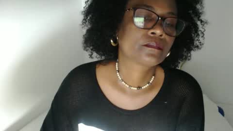 luxa online show from 02/06/26, 02:09