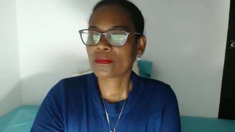 luxa online show from 02/15/26, 07:21