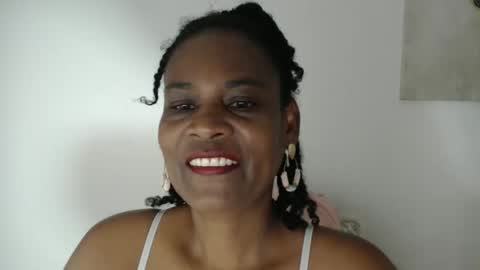 luxa online show from 04/22/26, 12:39