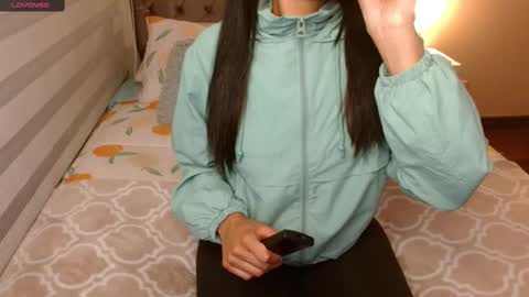 Rouss marie henao  online show from 02/11/25, 10:59