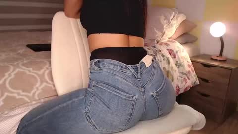 Snapshot of rouss_henao chatting on 05/19/26, 01:56 Rouss marie henao online show from 05/19/26, 01:56