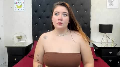 Snapshot of rousse_millers chatting on 11/21/25, 08:07 Rousse online show from 11/21/25, 08:07