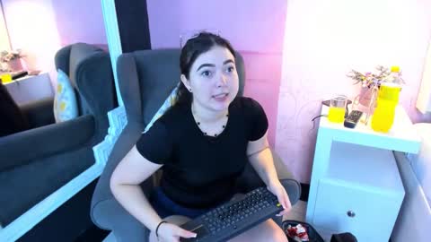 RousseWalker online show from 11/23/25, 07:02