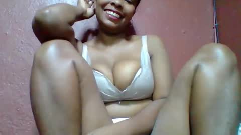 rovaelyah online show from 10/04/25, 06:44