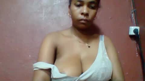 rovaelyah online show from 03/26/26, 05:35