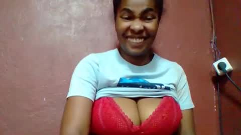 rovaelyah online show from 04/11/26, 07:45