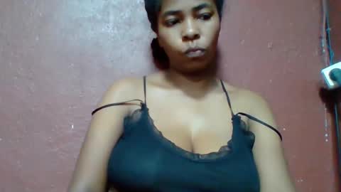 rovaelyah online show from 04/13/26, 02:50