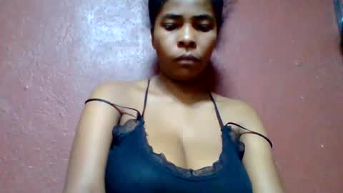 Snapshot of rovaelyah chatting on 06/01/26, 03:30 rovaelyah online show from 06/01/26, 03:30